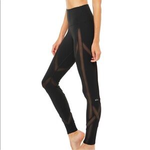 ALO yoga laced leggings